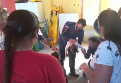Bombeiros salvam bebê em Navegantes