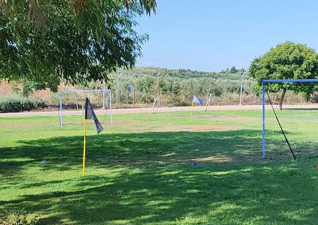 מגרש כדורגל לפעילות