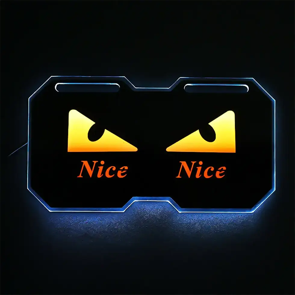 Miniatura: Instalación del kit de marco de placa de matrícula con iluminación LED