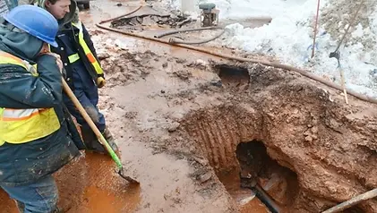 20150220-water-main-break-2815200.webp
