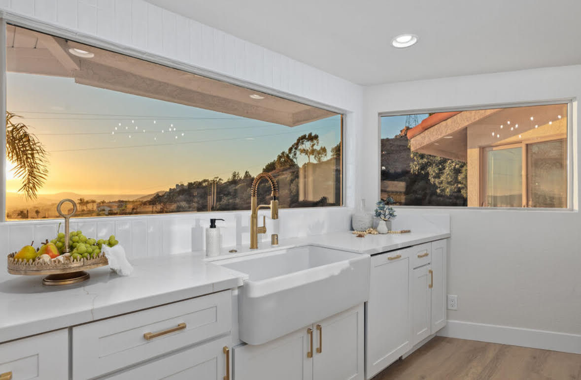 SD. Stone Dynasty. Store Cabinets Quartz & Flooring
