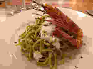 Chitarrine con pistacchi e stracciatella e gambero @Ilaria Giacomello