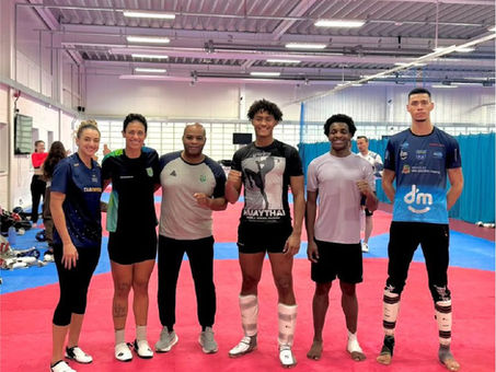 Liga Vale de Taekwondo participa de camping internacional ao lado da equipe da Grã-Bretanha