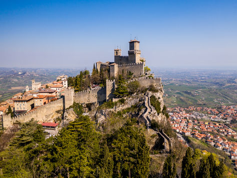 Um castelo na República de San Marino