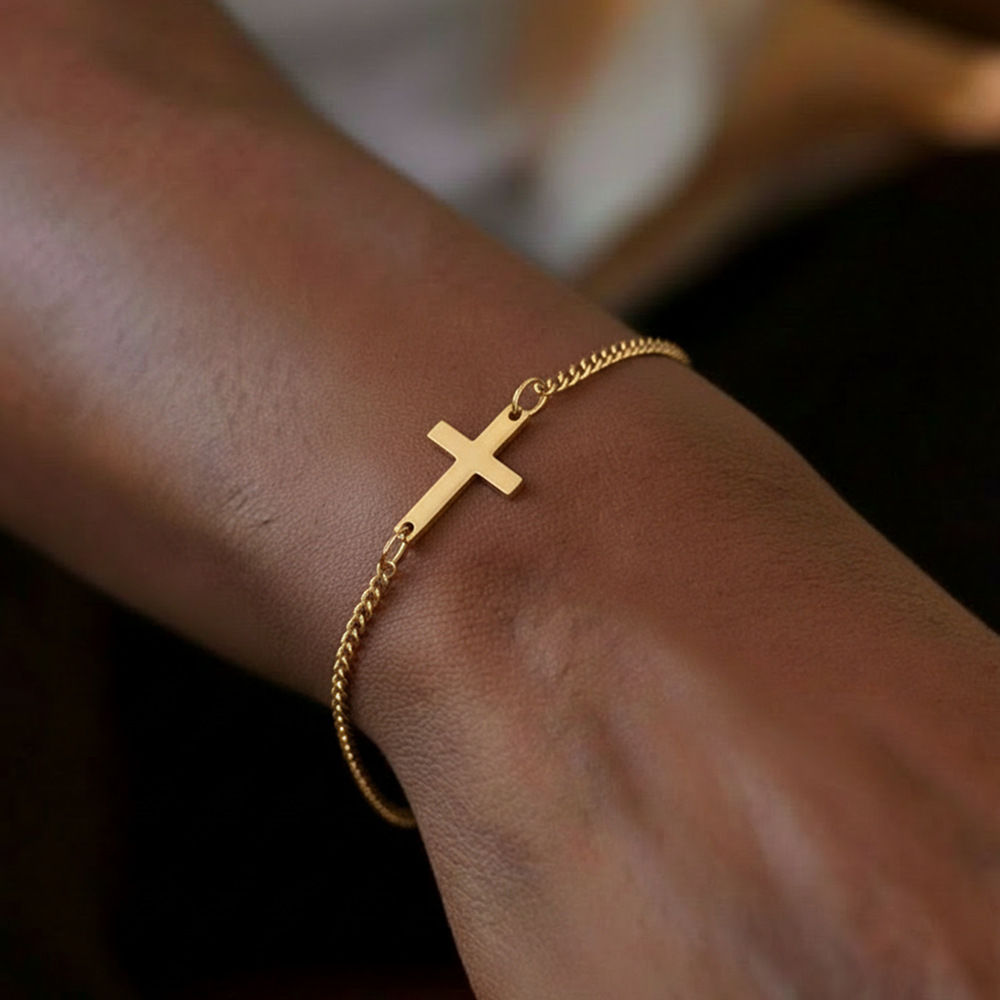 Cross Pendant Chain Bracelet