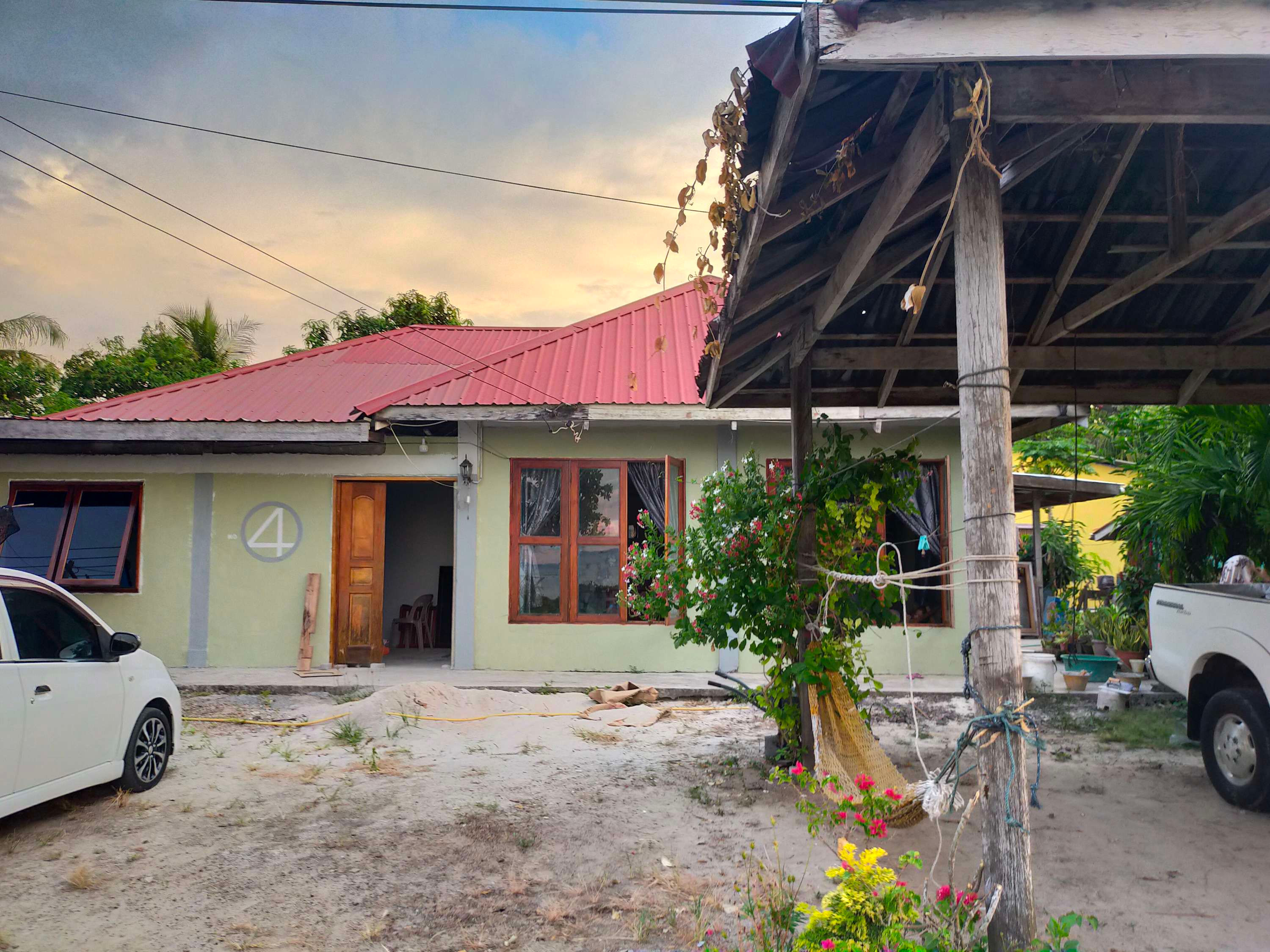 Rumah Inap Desa Murni ( Budget Room )