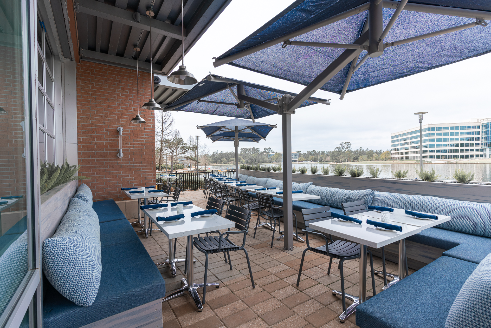 Azzurro Woodlands image 17