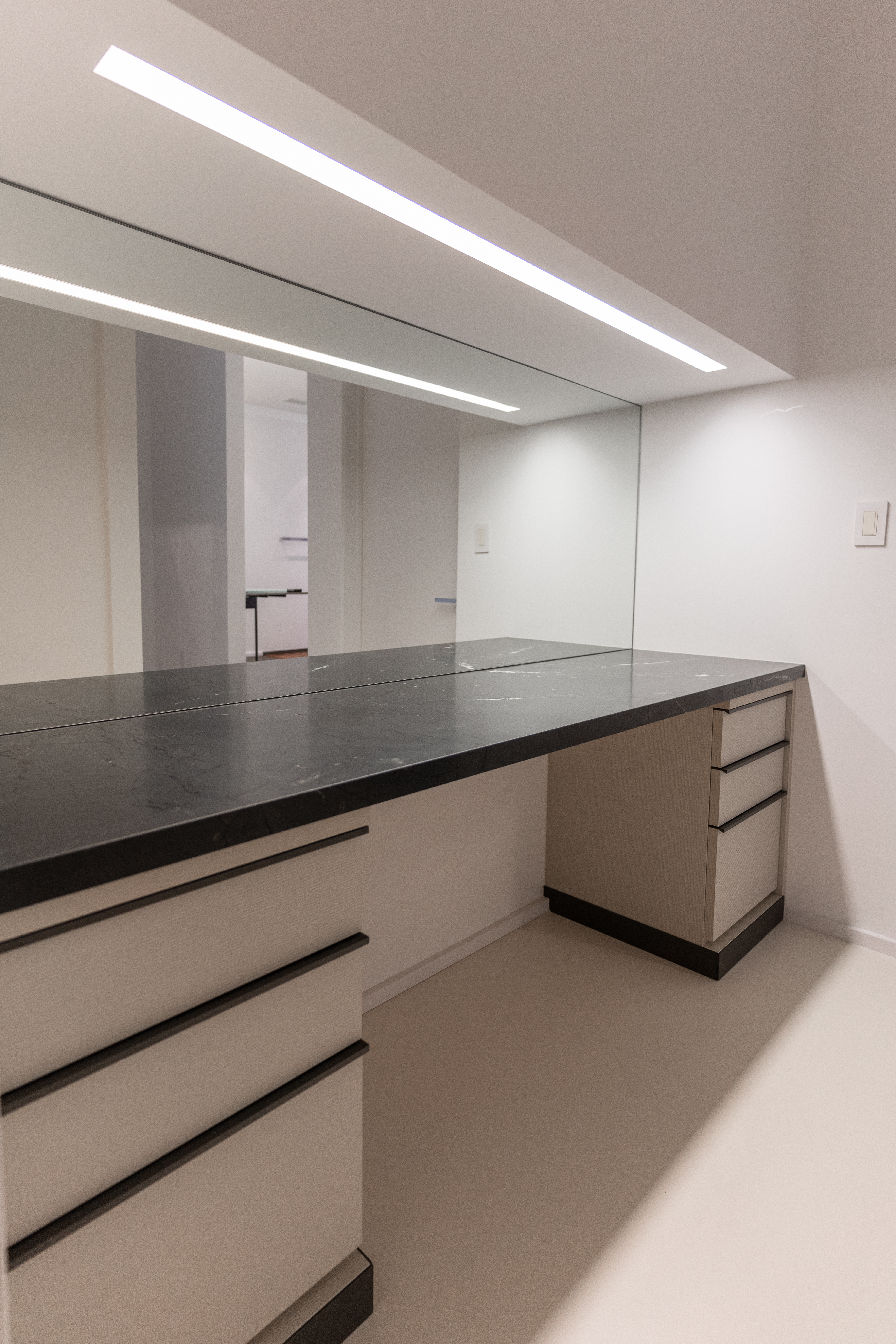 River Oaks Penthouse image 16