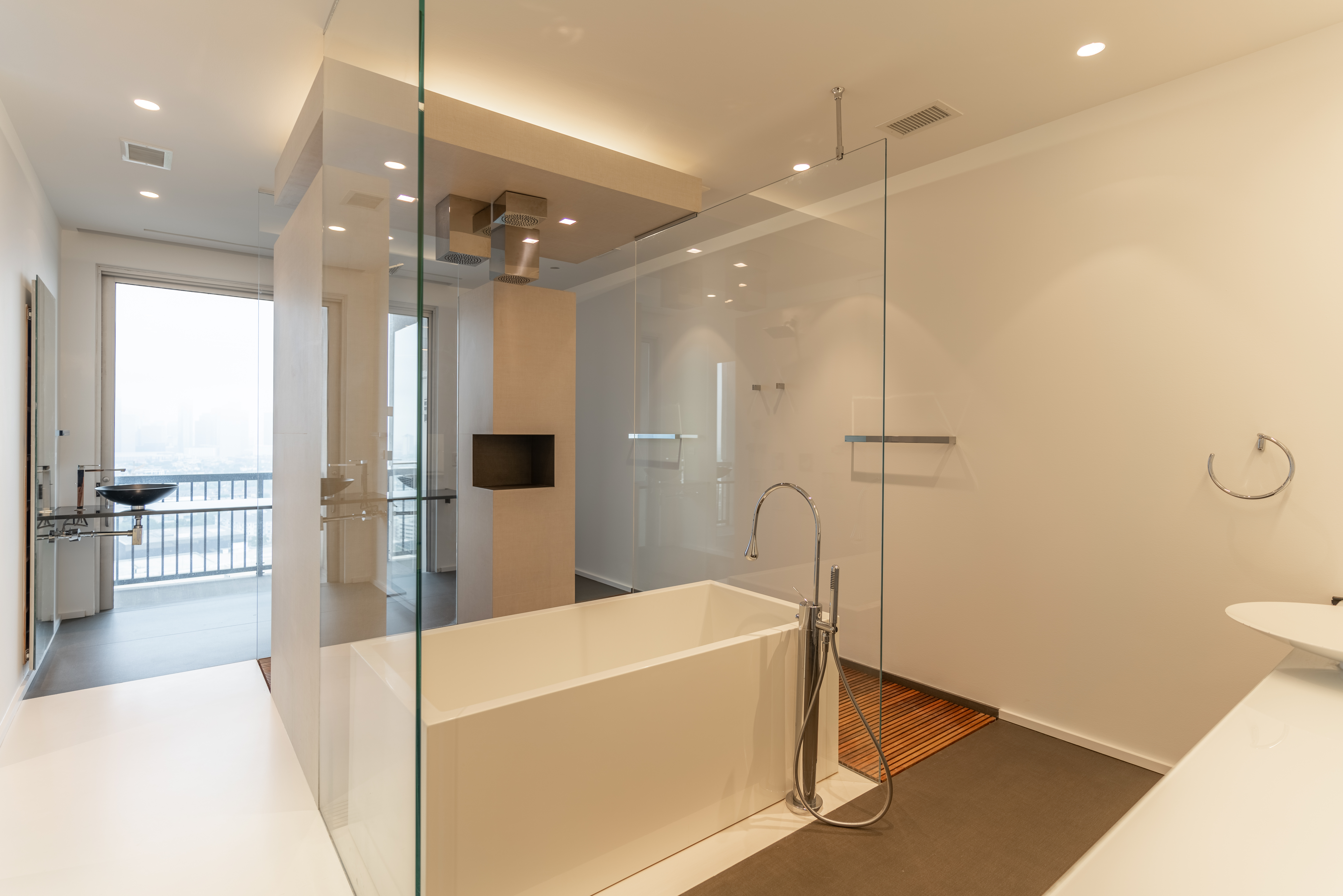 River Oaks Penthouse image 9