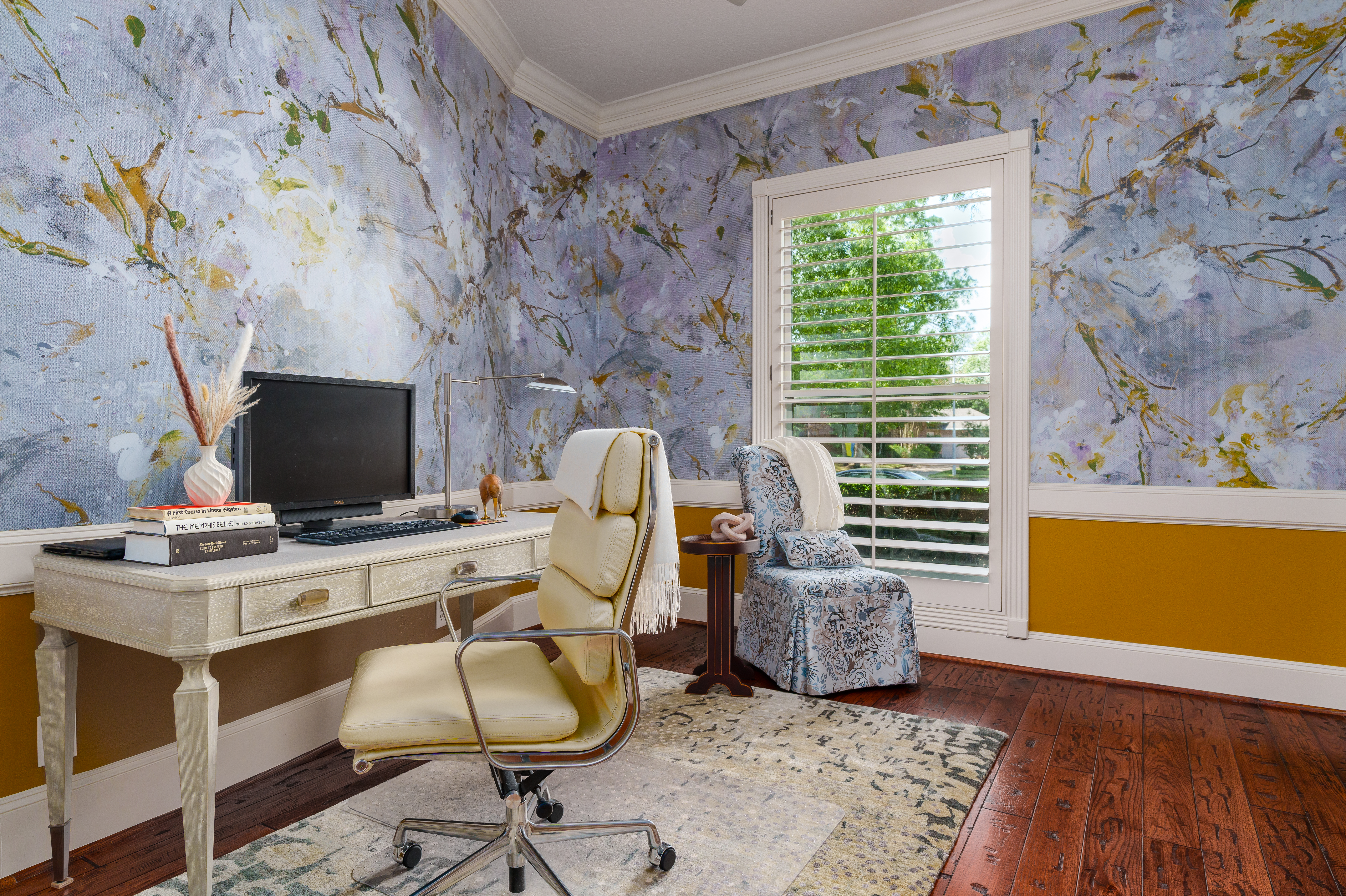 Space City Residence image 12