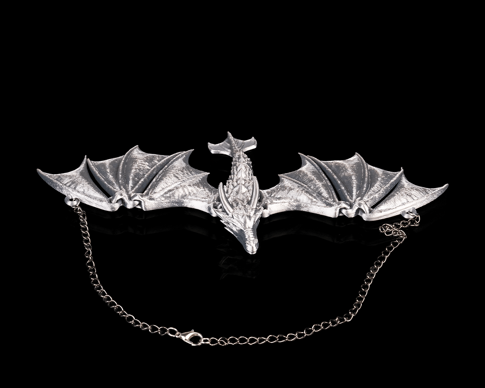 Thumbnail: Soaring Fang necklace