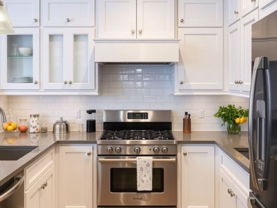 Kitchen remodeling for historic homes in Pasadena featuring shaker cabinets and vintage period details.