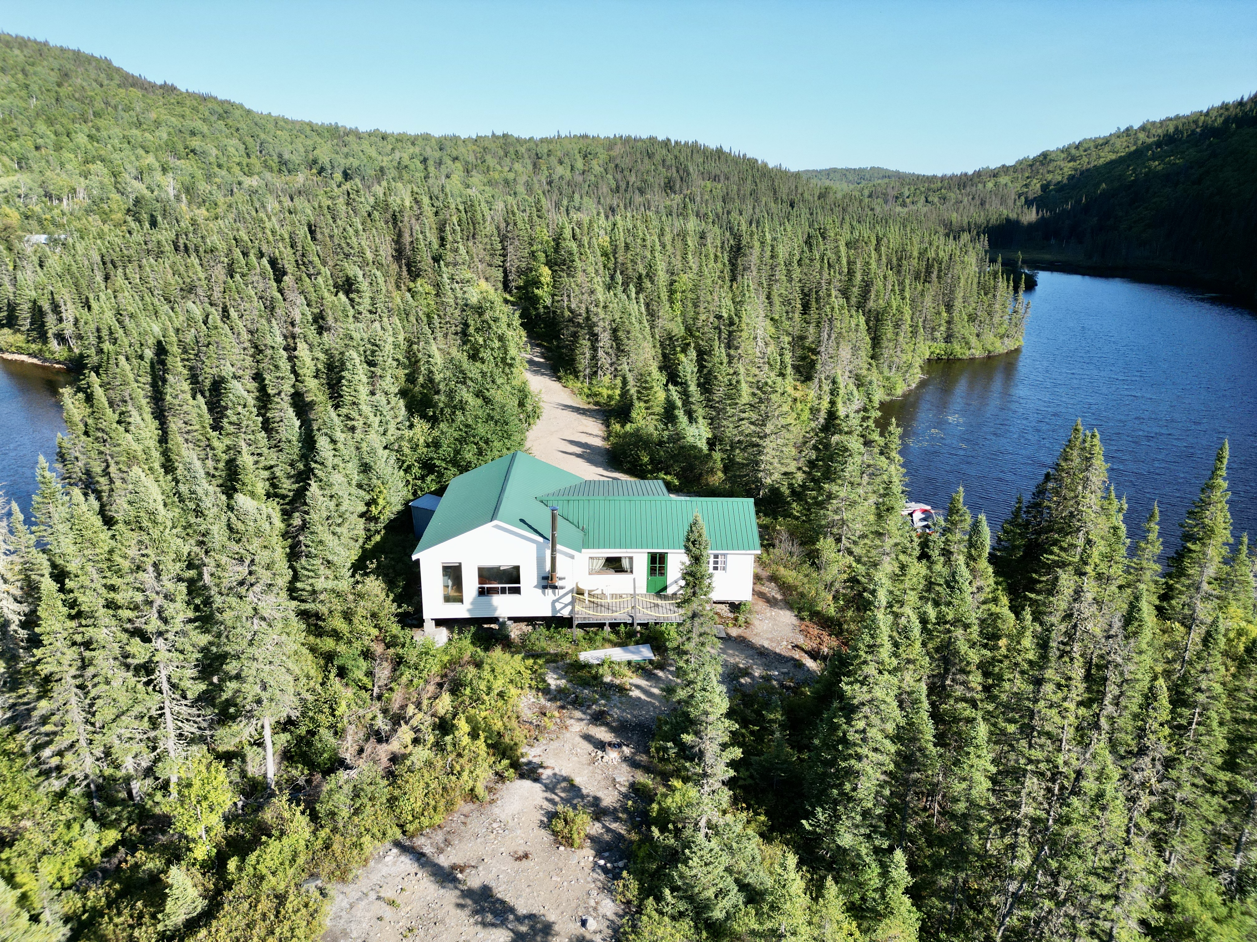 Moose hunting packages — Domaine du Lac Kergus – Domaine du Lac Kergus