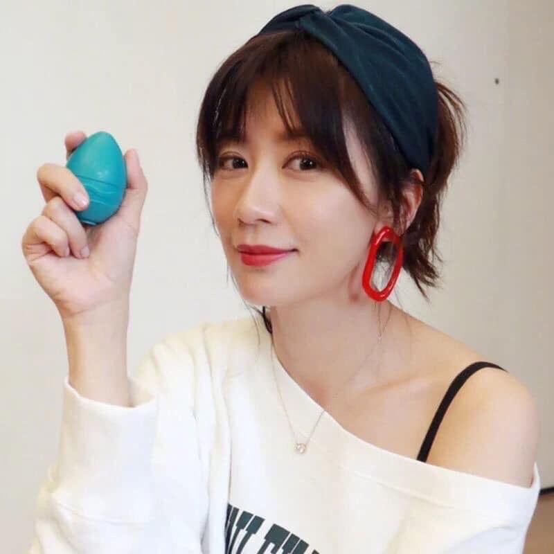 💕賈靜雯喜歡打結寬版髮箍💕