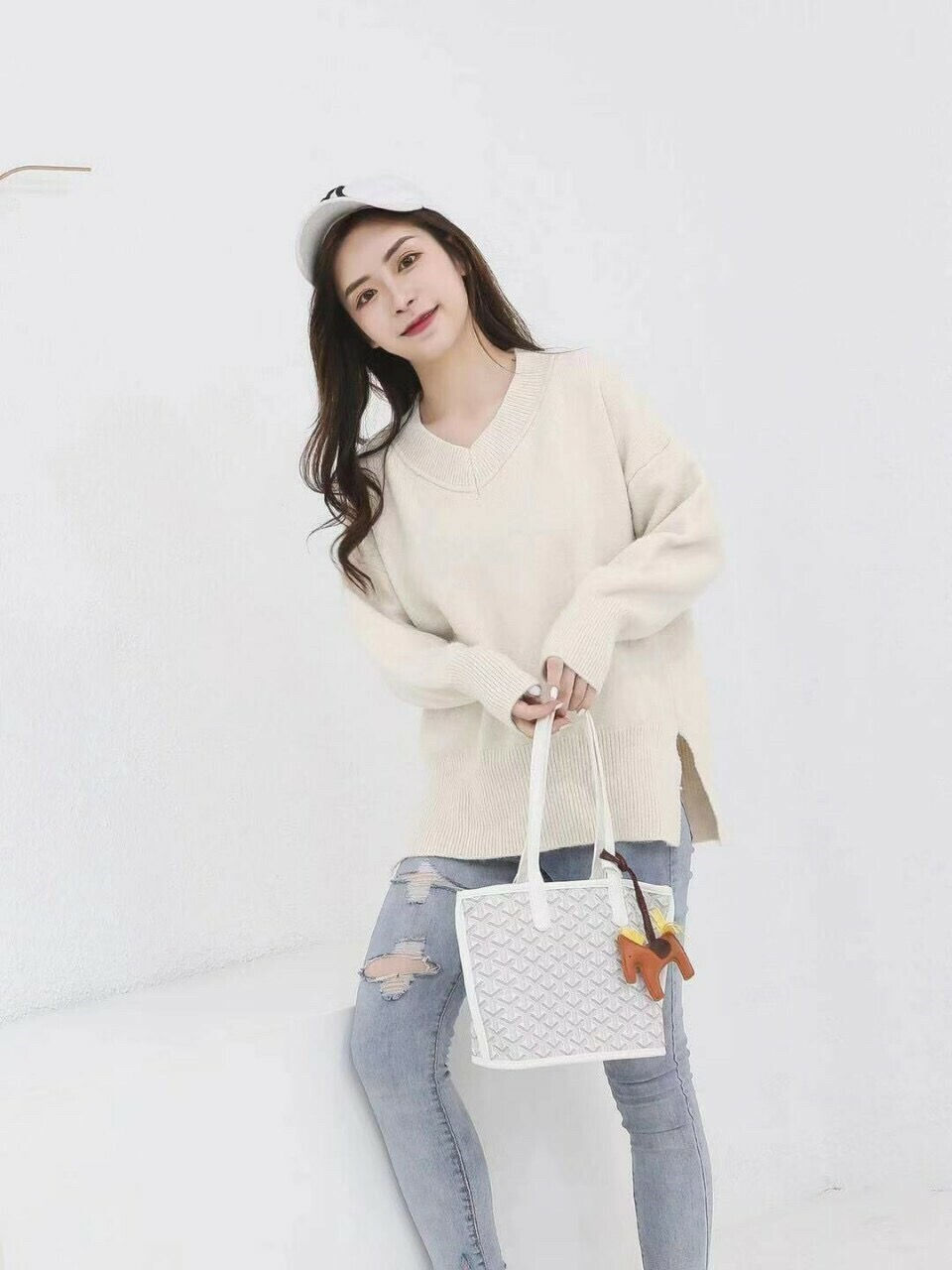 Thumbnail: 後綁帶V領毛衣 杏/粉/卡