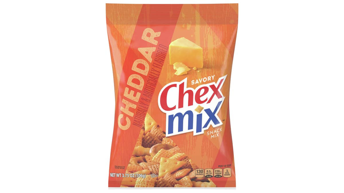 Chex Mix Cheddar Snack Mix (3.75 oz)