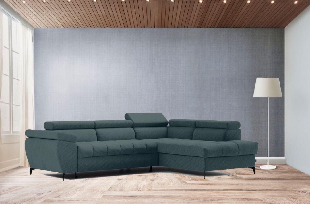 Sofa by Hinda