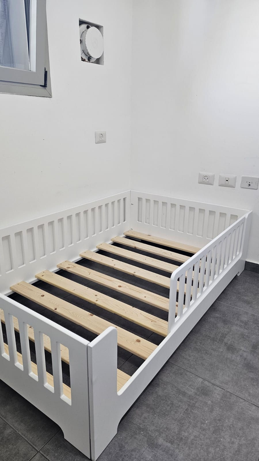 תמונה ממוזערת: מיטת יחיד/מעבר דגם יהלי