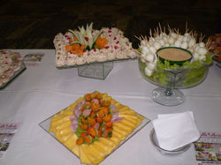 1371572429_493340925_10-Coquetel-para-Empresas-Mesa-de-frios-decorada-.jpg
