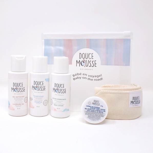 Trousse bébé en voyage de Douce Mousse