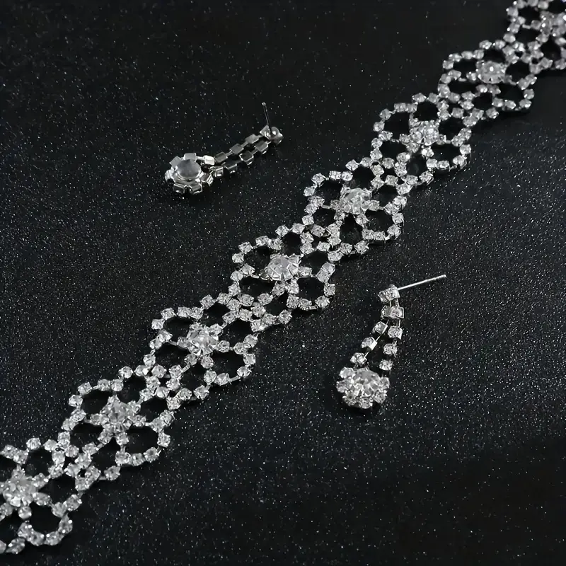 Thumbnail: Jade Lion Elegant Daisy Rhinestone Choker Necklace and Earrings Set