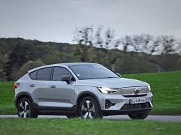 Volvo C40 Recharge : Le SUV électrique compact et sportif (2021-)