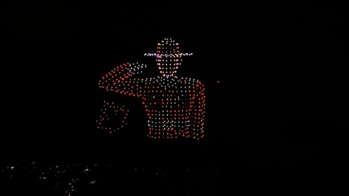 Canada+Largest+Drone+show+Record+breaking+drone+shows+BC0.png