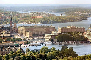 royal-palace-377913_640.jpeg