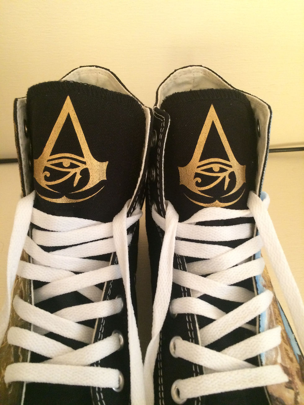 Thumbnail: Assassin's Creed Origins Converse