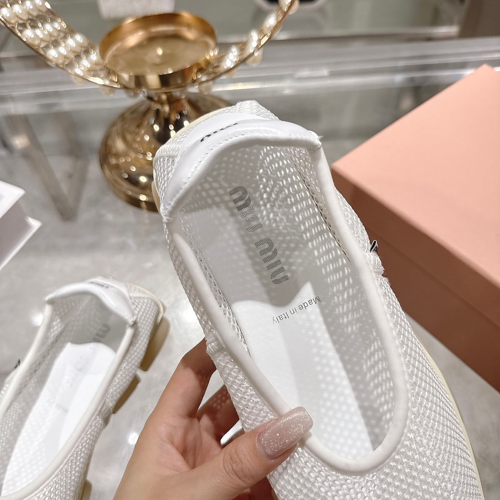 섬네일: MiuMiu 메쉬 로퍼