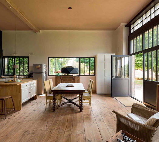 Installation de fenêtre aluminium en Savoie