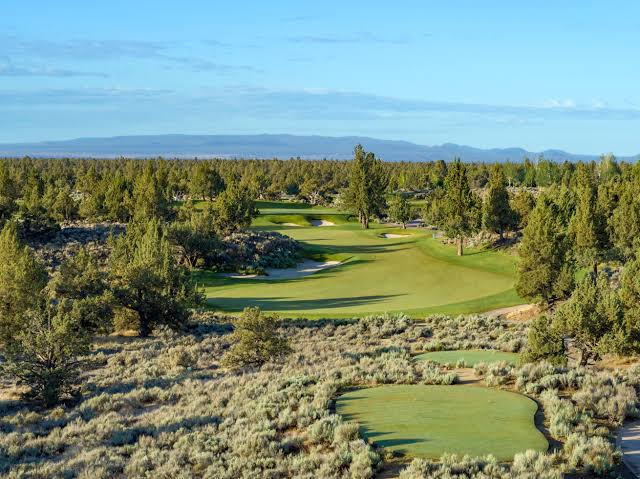The Best Public Golf Courses in the Pacific Northwest