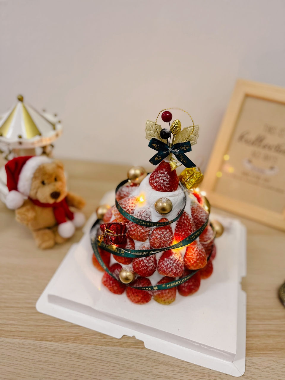 縮圖：BerryFestive Pine Delight Cake