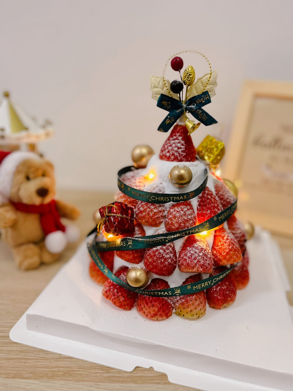 縮圖：BerryFestive Pine Delight Cake