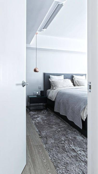 high end master bedroom design, king size bed, quilt bedspread, cozy design, contemporary design copper pendant light in hk