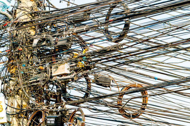 Conheça a norma mãe do compartilhamento de postes em telecom: NBR 15214.