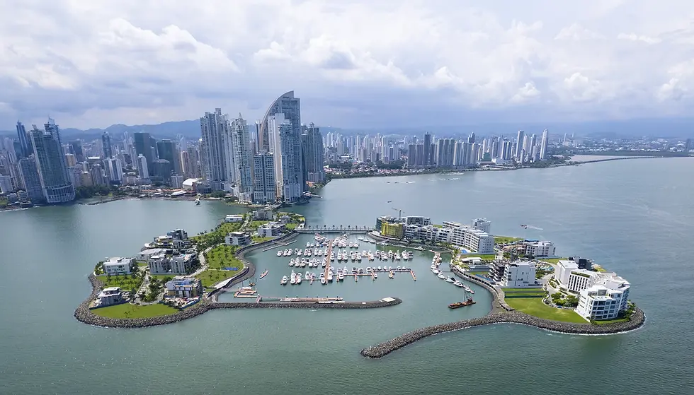 Vista de residencias frente al mar en Ciudad de Panamá