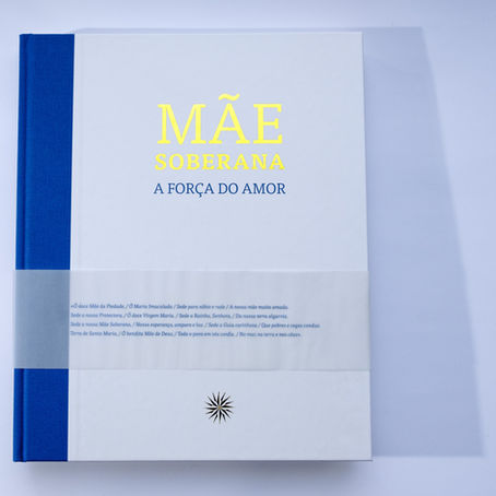 MÃE SOBERANA: A FORÇA DO AMOR é livro de fotografia