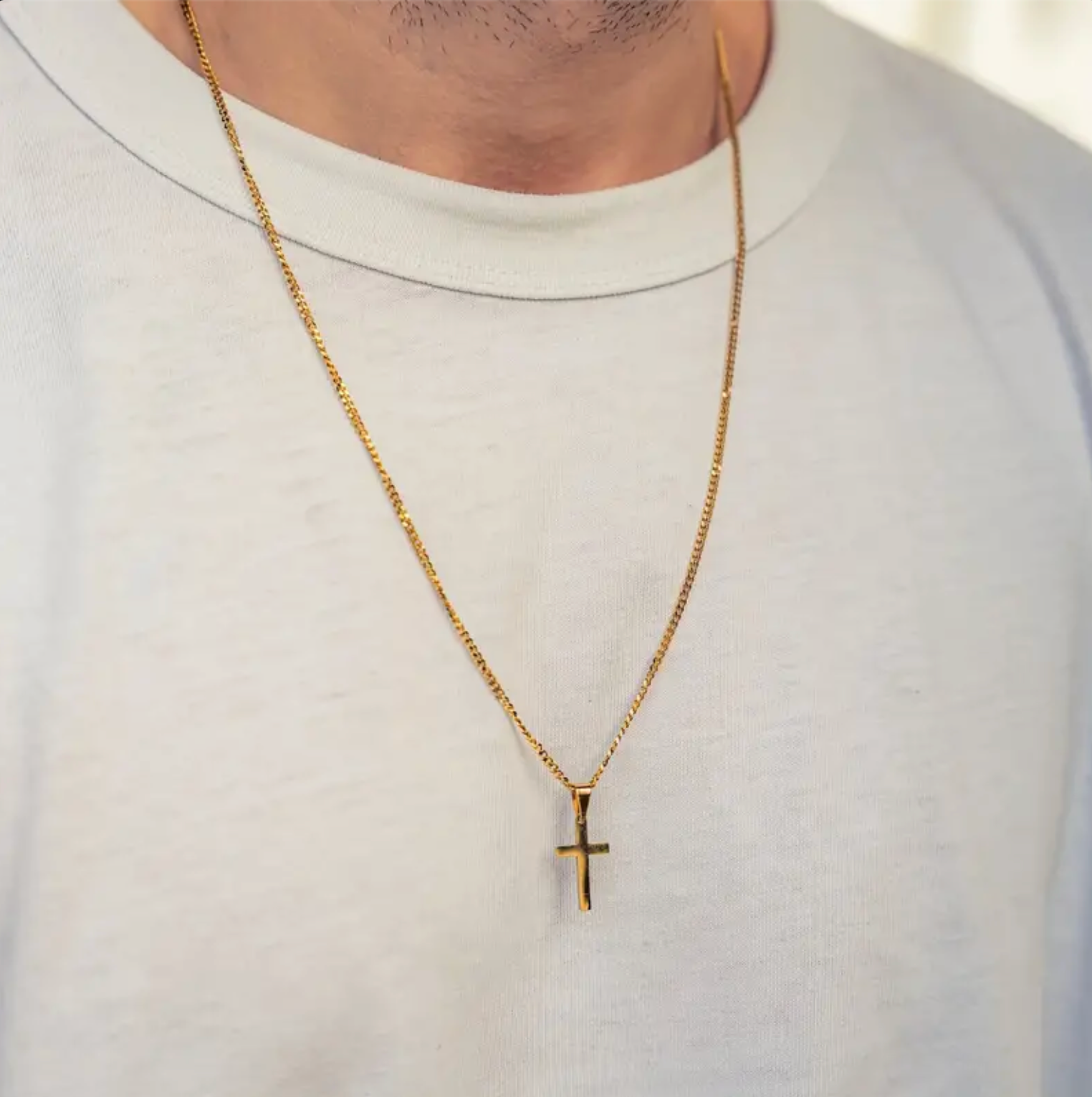 Colar Masculino Cruz com Corrente Cubana Dourada