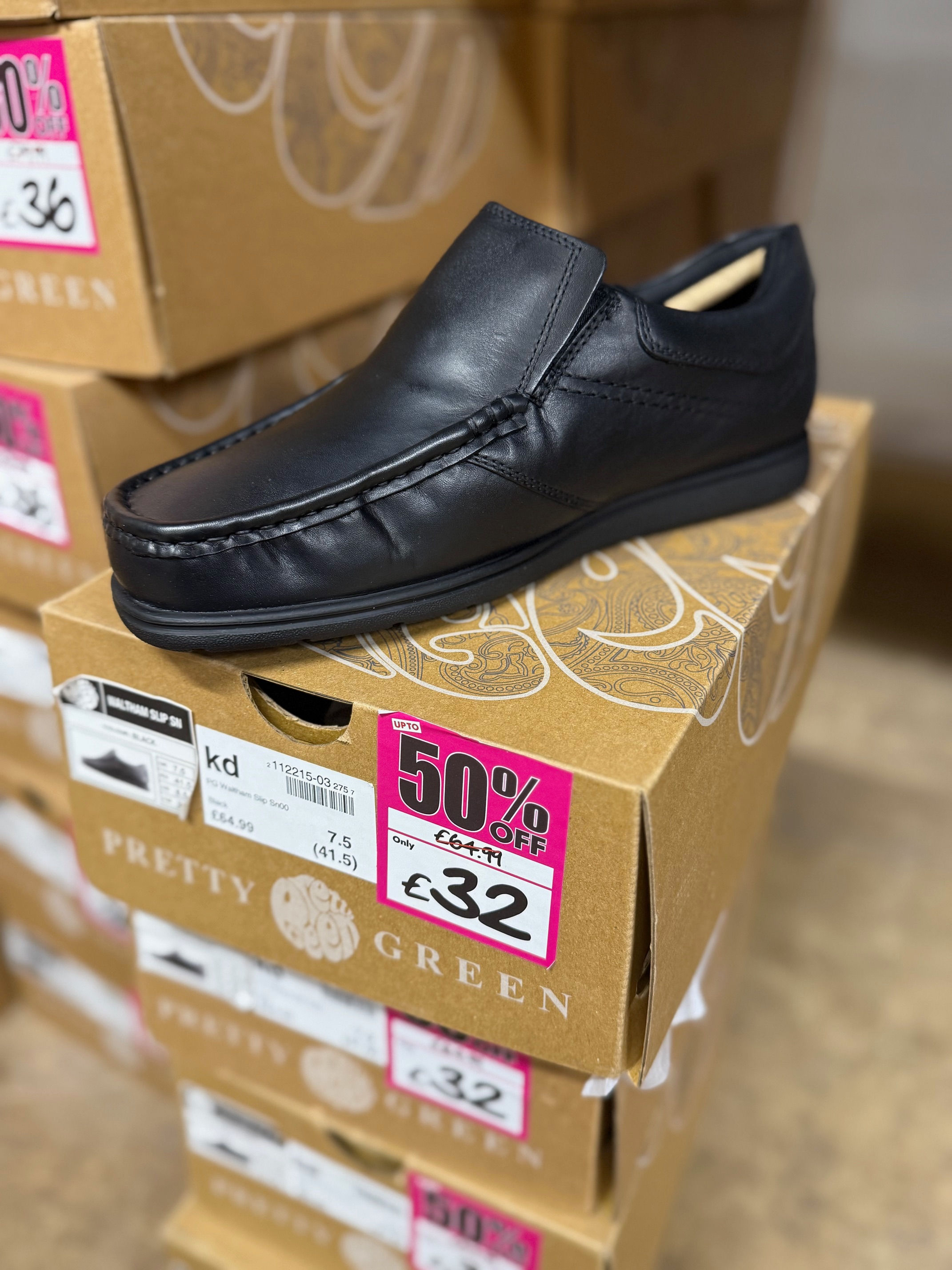 10 Units - Men's Pretty Green Shoes