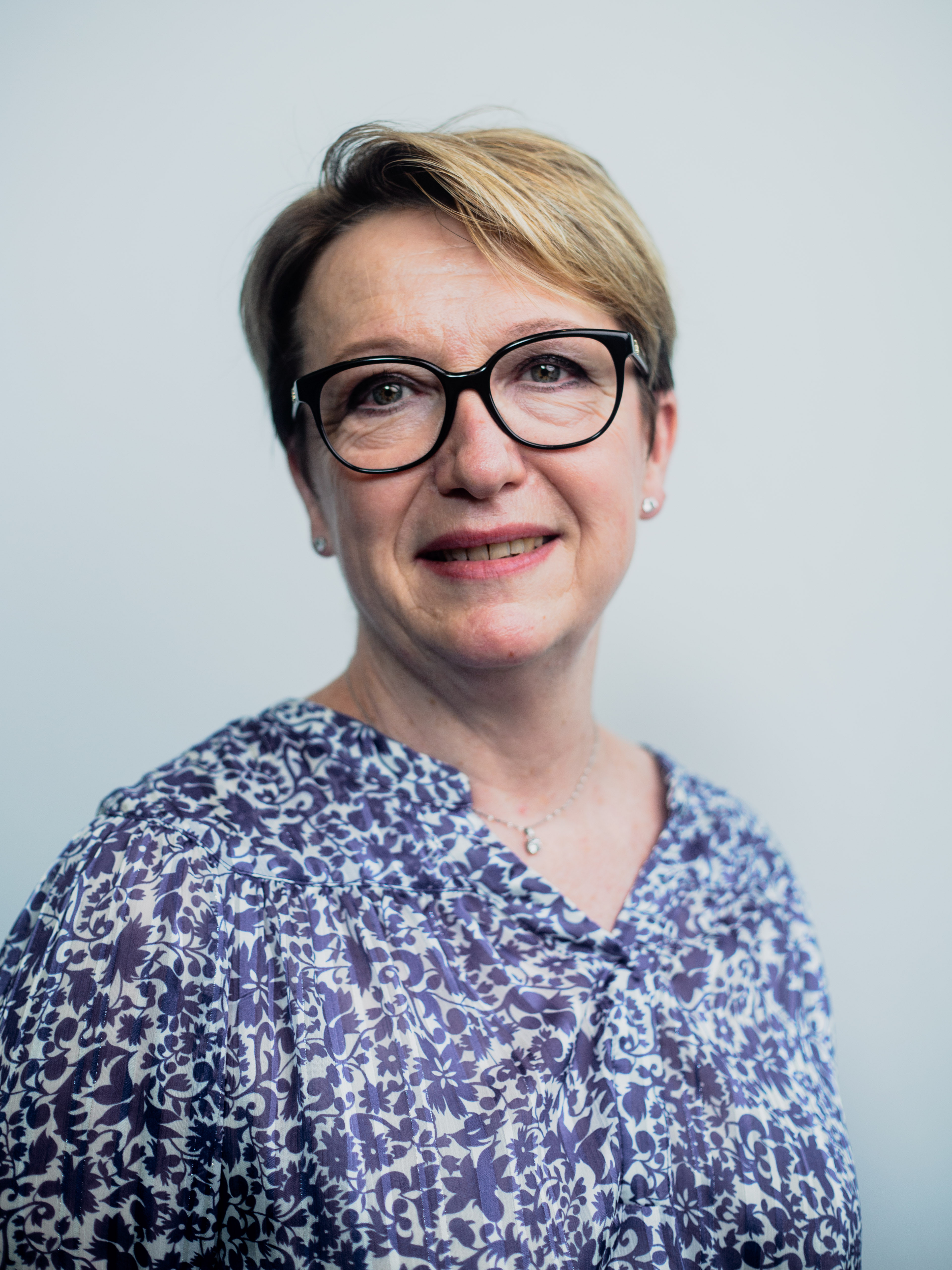 VERONIQUE HUCHET.jpg