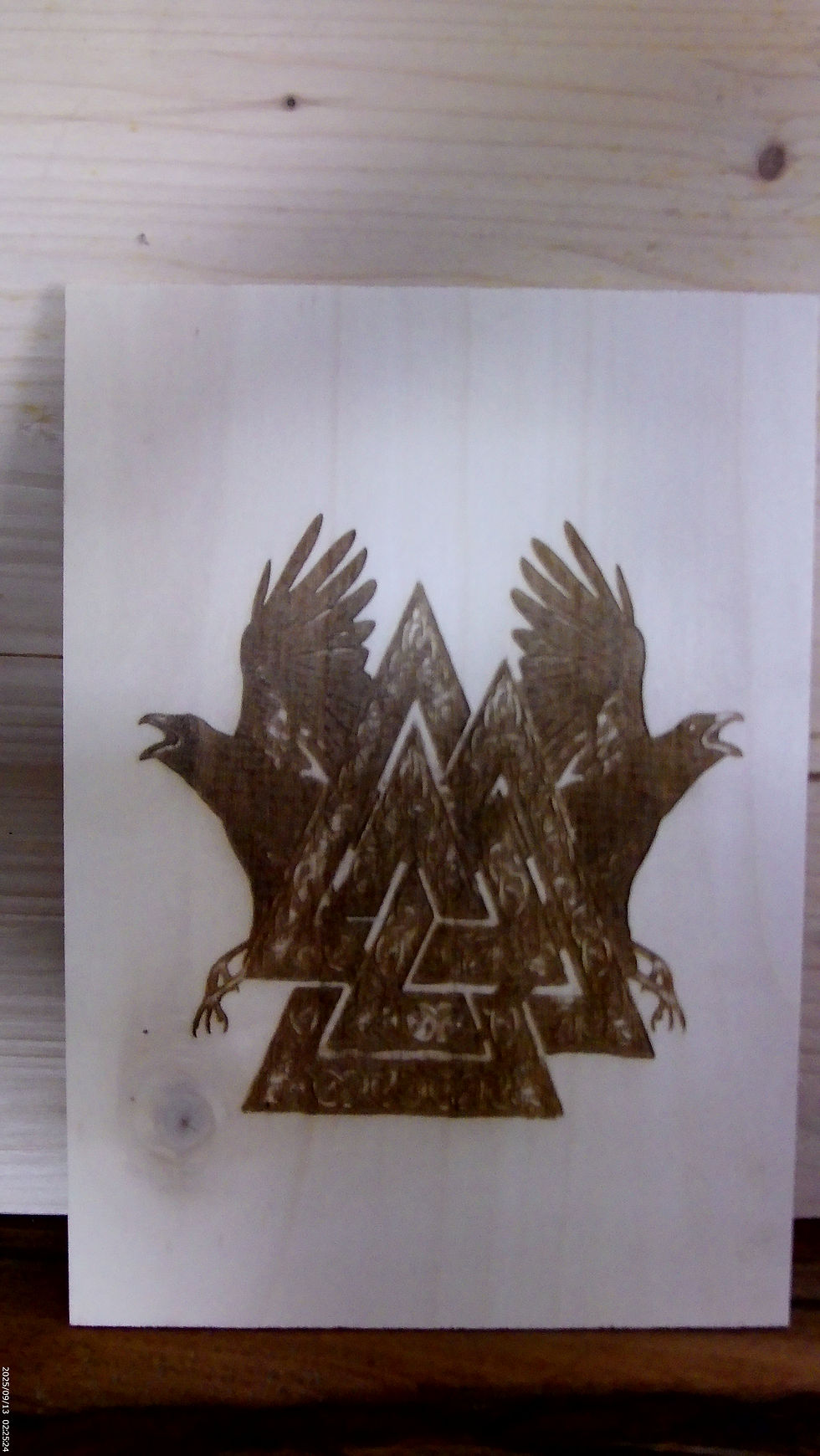 Miniaturbild: Valknut mit Raben Bild