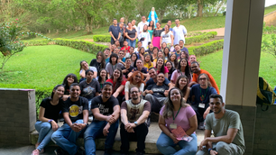Tudo novo, renovado! Juventude Instrumento de Deus partilha da fraternidade carismática