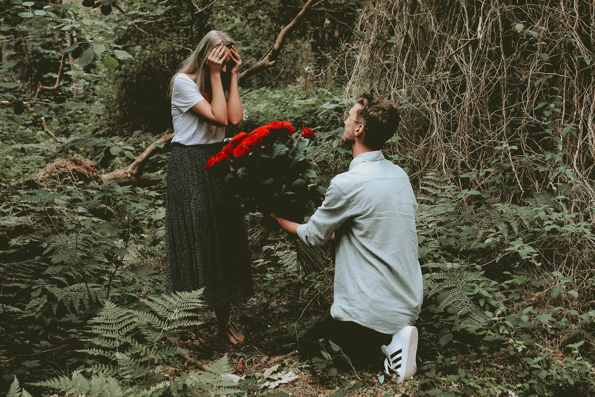 surprise proposal photographer in Gdansk Poland photo session engagement old town