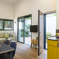 דלתות בלגיות סלון