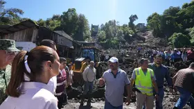 Establecen puentes aéreos en zonas aisladas de Veracruz, informa Sheinbaum