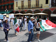 Poblanos se manifiestan en contra de la ley de ciberasedio