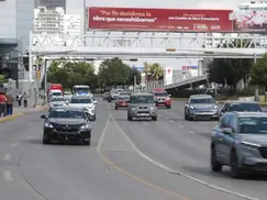 Solo cuatro cámaras vigilan los 30 kilómetros de la Vía Atlixcáyotl, una de las vialidades más mortales de Puebla