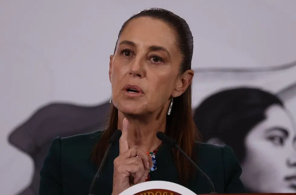 Confirma Sheinbaum que derrame en Veracruz fue de una empresa privada