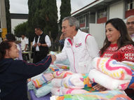 Lleva Pepe Chedraui posadas navideñas a Xilotzingo y La Margarita